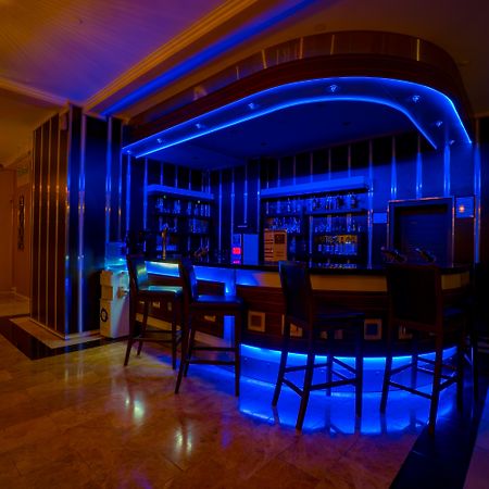 Royal Palace Kusadasi Hotel ภายนอก รูปภาพ