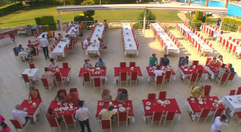 Royal Palace Kusadasi Hotel ภายนอก รูปภาพ