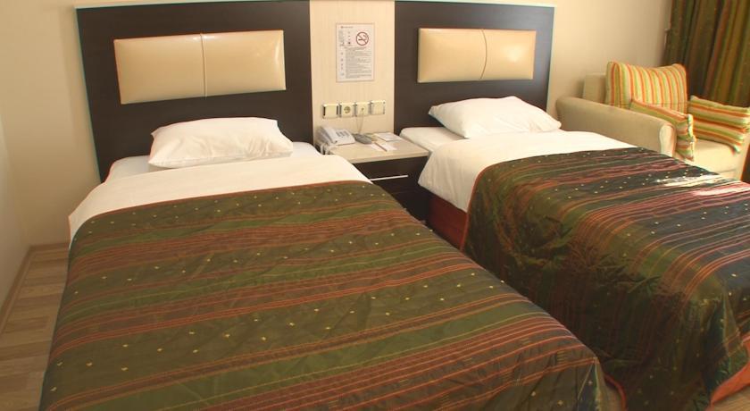 Royal Palace Kusadasi Hotel ภายนอก รูปภาพ