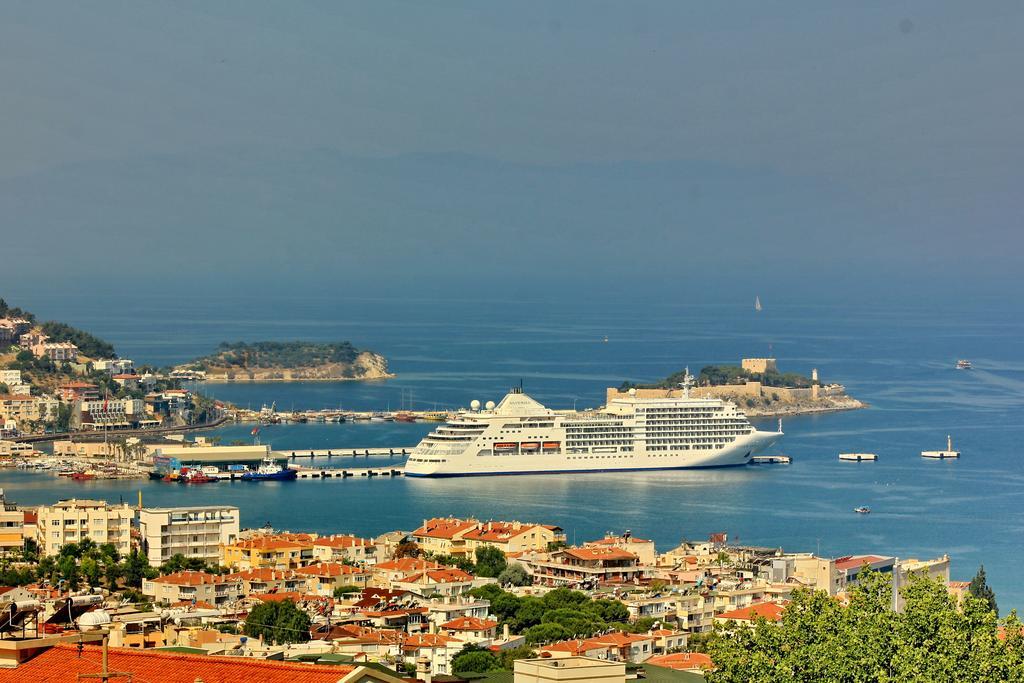 Royal Palace Kusadasi Hotel ภายนอก รูปภาพ