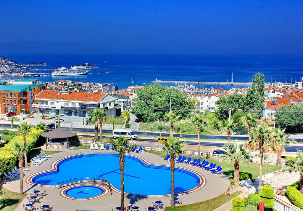 Royal Palace Kusadasi Hotel ภายนอก รูปภาพ