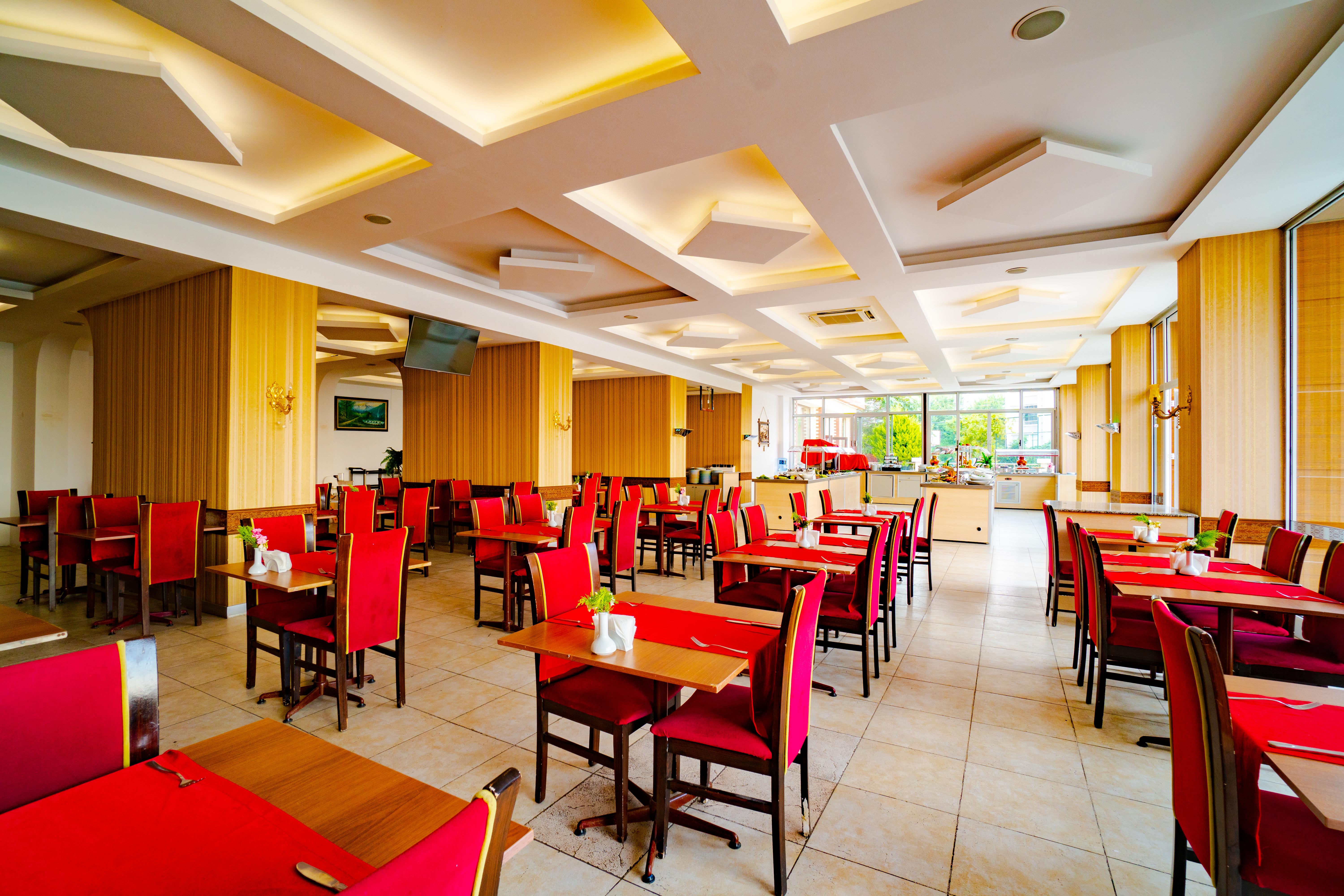 Royal Palace Kusadasi Hotel ภายนอก รูปภาพ