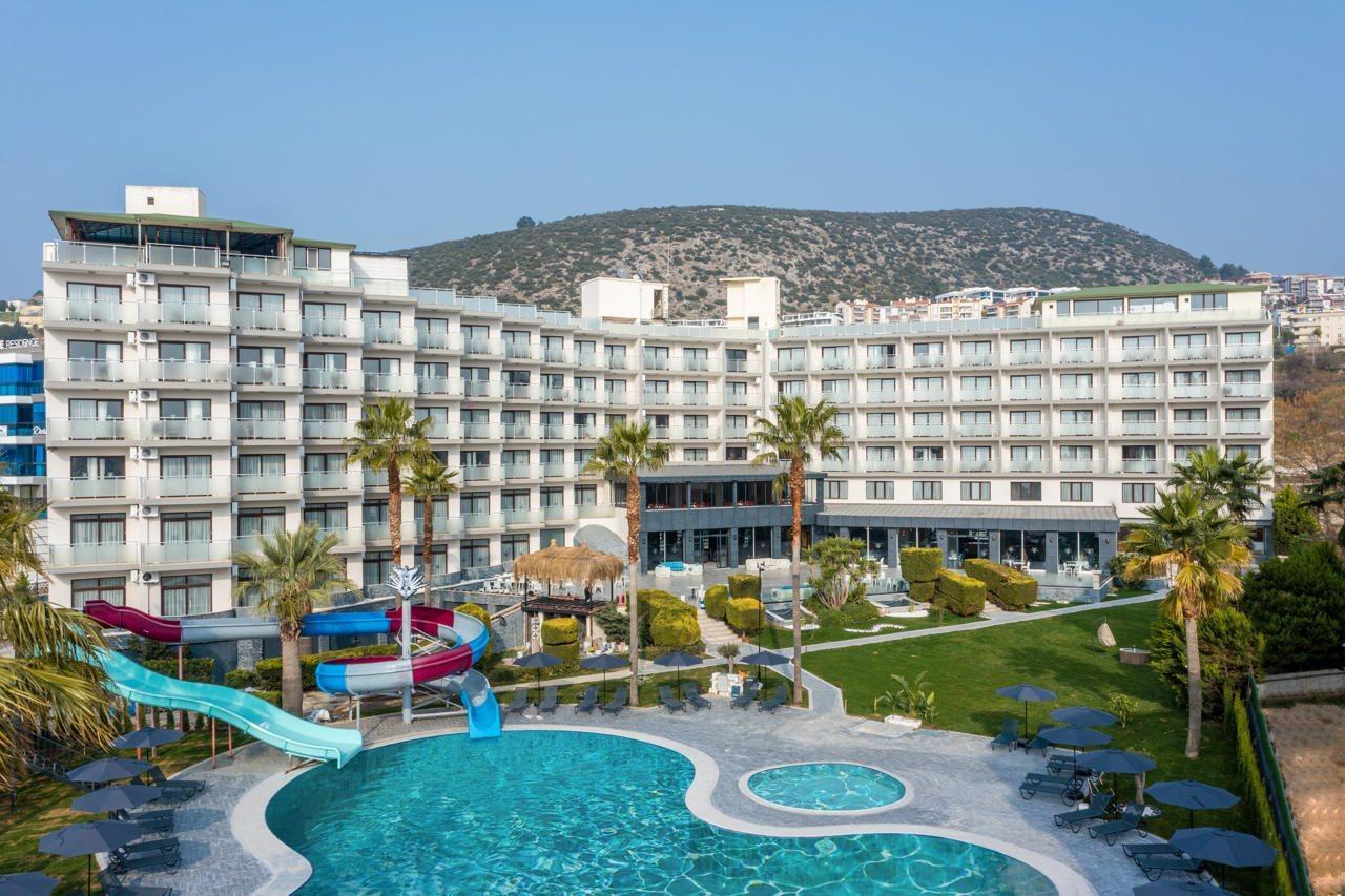 Royal Palace Kusadasi Hotel ภายนอก รูปภาพ