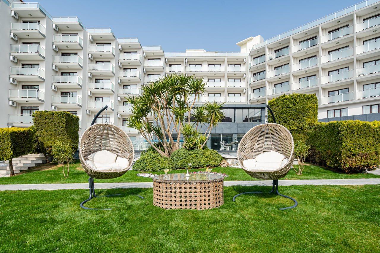Royal Palace Kusadasi Hotel ภายนอก รูปภาพ
