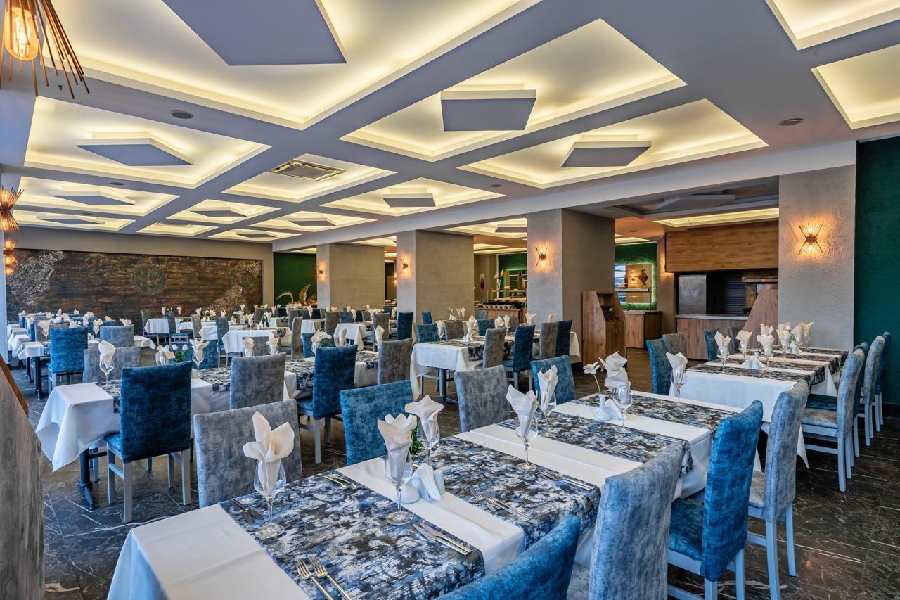 Royal Palace Kusadasi Hotel ภายนอก รูปภาพ