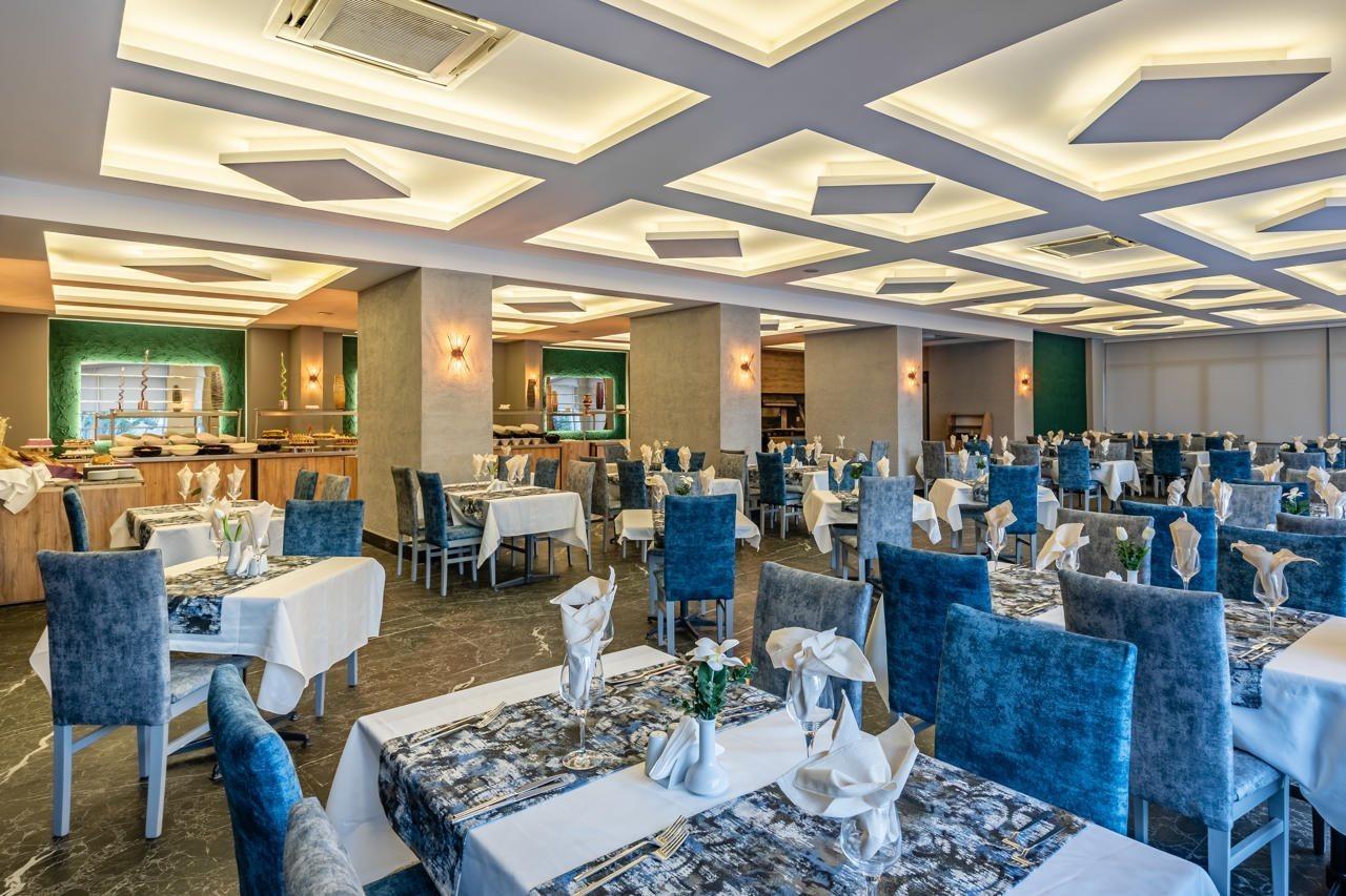 Royal Palace Kusadasi Hotel ภายนอก รูปภาพ