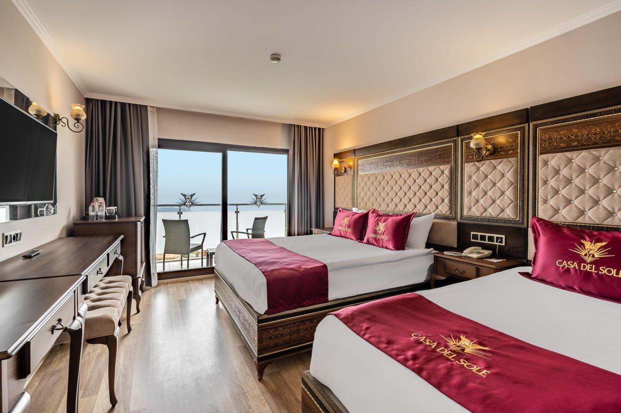 Royal Palace Kusadasi Hotel ภายนอก รูปภาพ