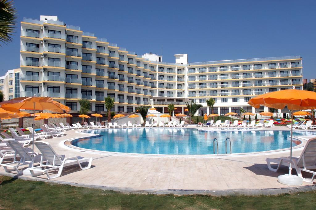 Royal Palace Kusadasi Hotel ภายนอก รูปภาพ