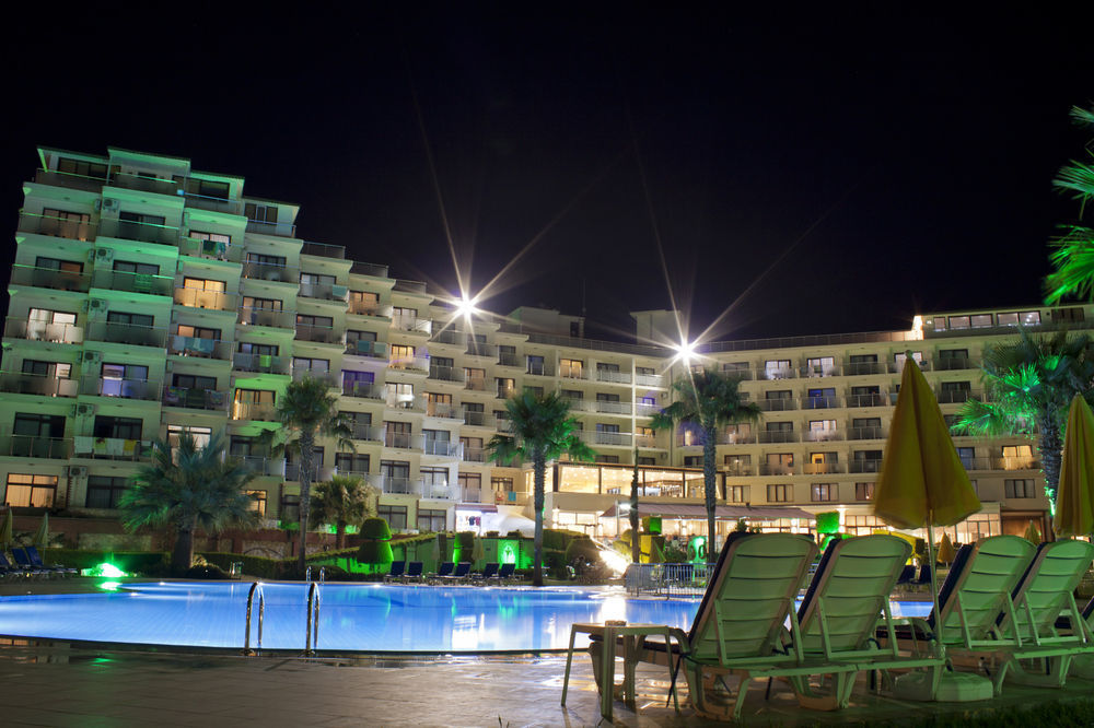 Royal Palace Kusadasi Hotel ภายนอก รูปภาพ