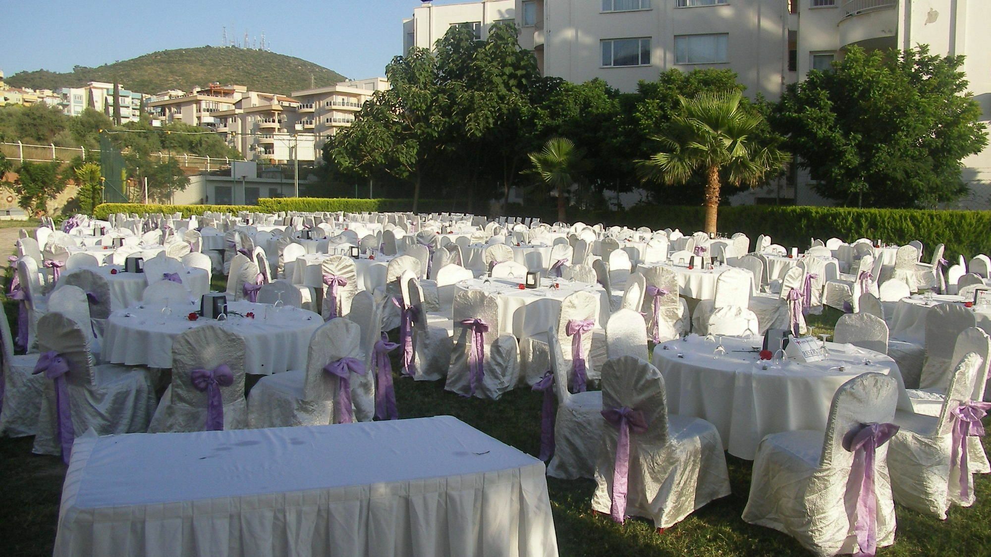 Royal Palace Kusadasi Hotel ภายนอก รูปภาพ